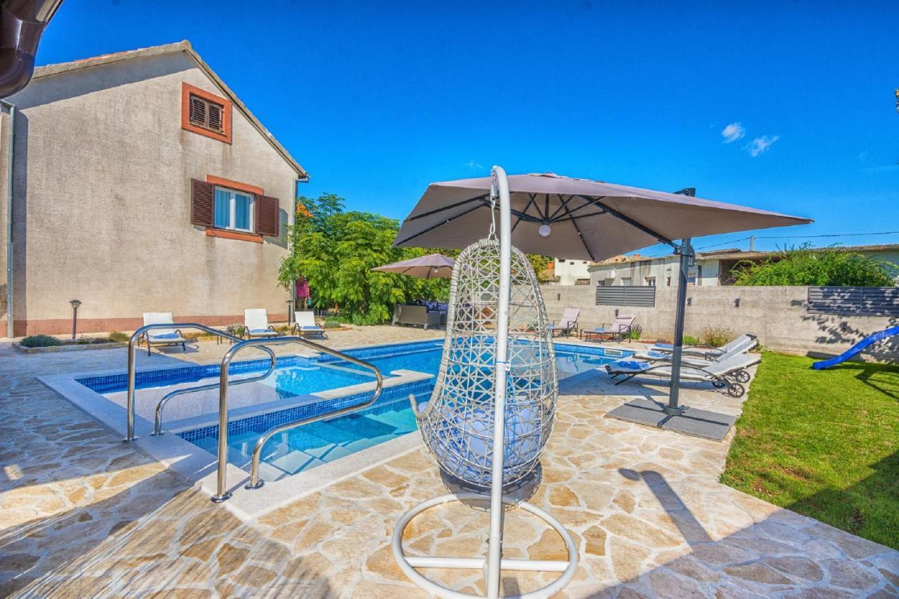 Holiday Home Tower With Private Pool, Sauna And Quads Smilcic Exterior photo