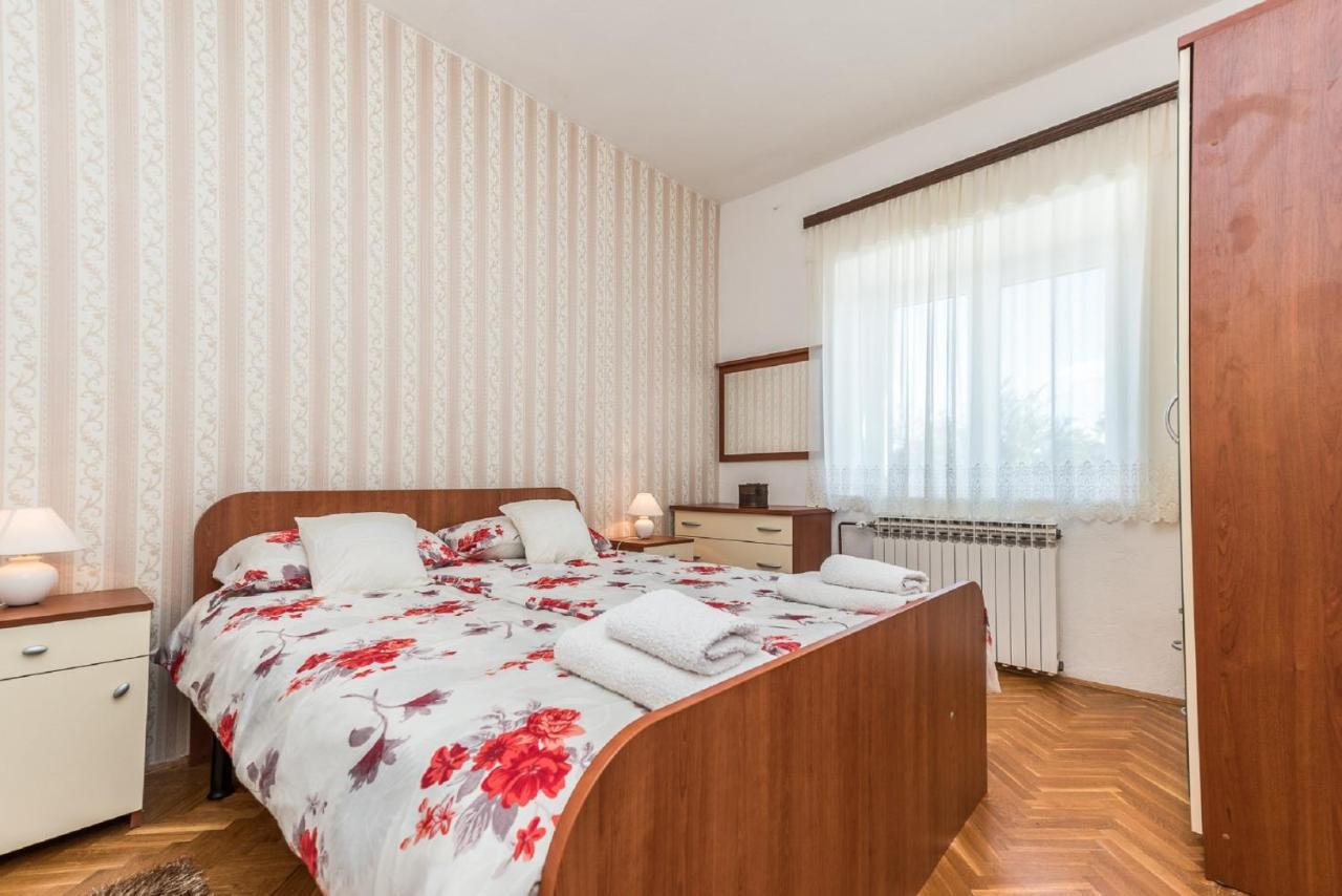 Holiday Home Tower With Private Pool, Sauna And Quads Smilcic Exterior photo